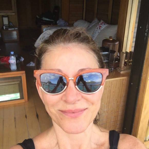 Meet your Posher, Cheryl - Picture 2 of 2